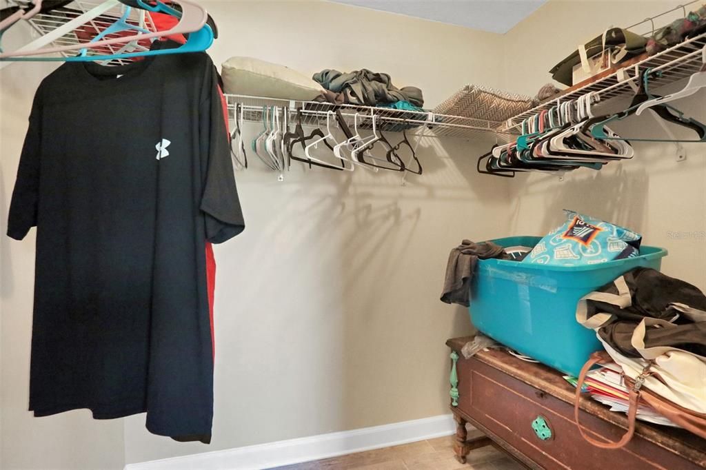 En Venta: $329,900 (3 camas, 2 baños, 1827 Pies cuadrados)