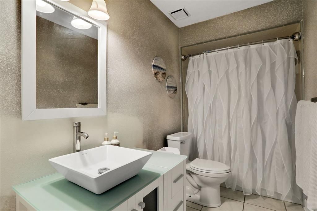 En Venta: $329,900 (3 camas, 2 baños, 1827 Pies cuadrados)