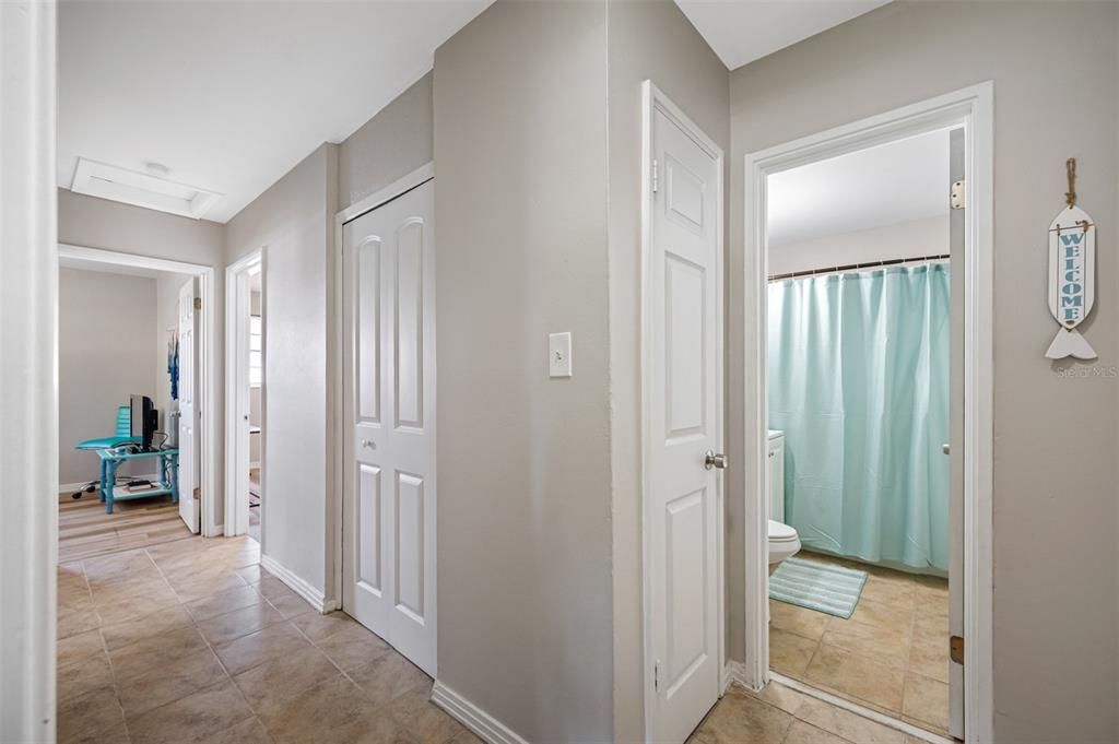 For Rent: $2,600 (4 beds, 2 baths, 1560 Square Feet)