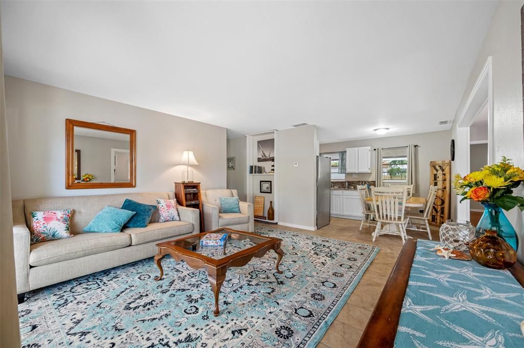 For Rent: $2,600 (4 beds, 2 baths, 1560 Square Feet)