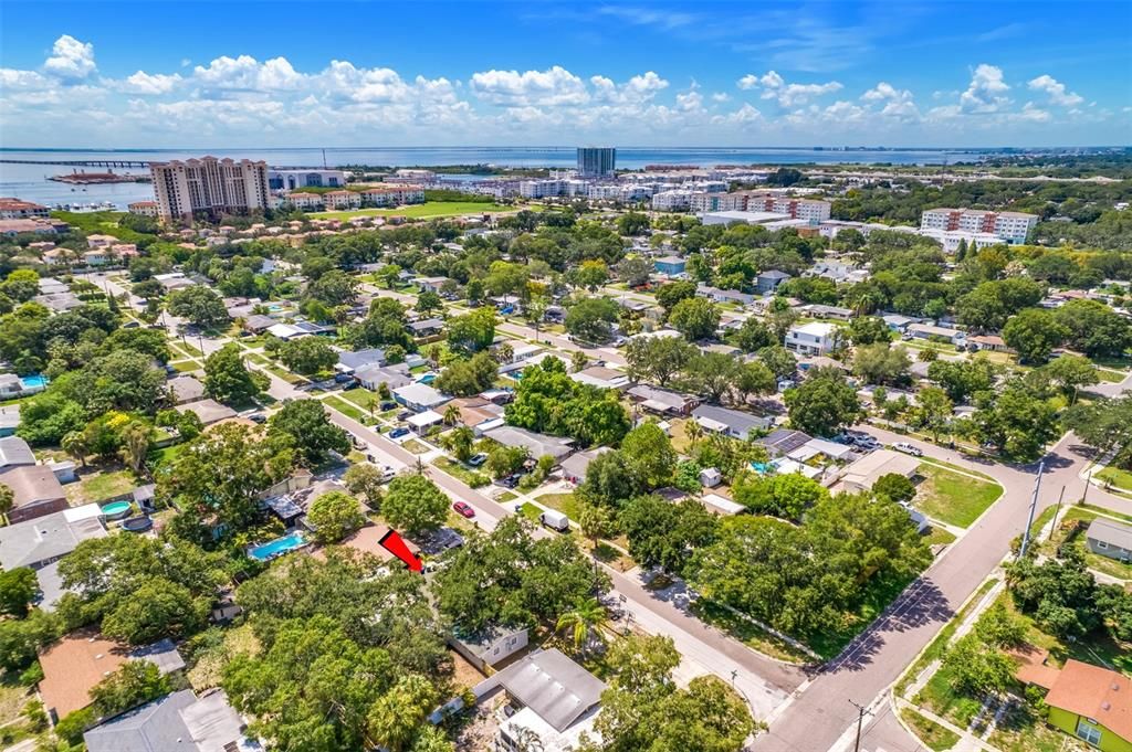 For Rent: $2,600 (4 beds, 2 baths, 1560 Square Feet)