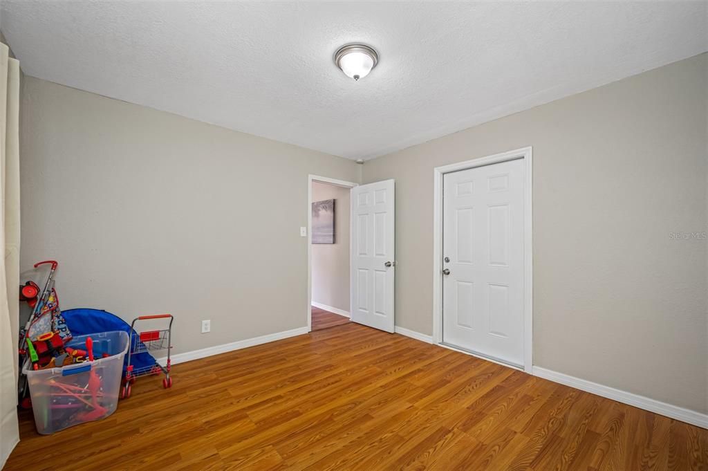 For Rent: $2,600 (4 beds, 2 baths, 1560 Square Feet)