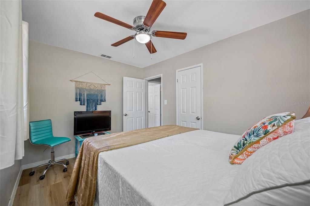 For Rent: $2,600 (4 beds, 2 baths, 1560 Square Feet)