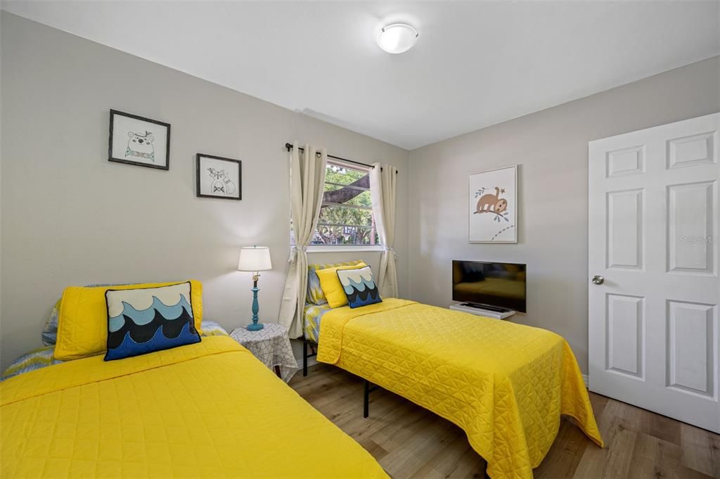 For Rent: $2,600 (4 beds, 2 baths, 1560 Square Feet)