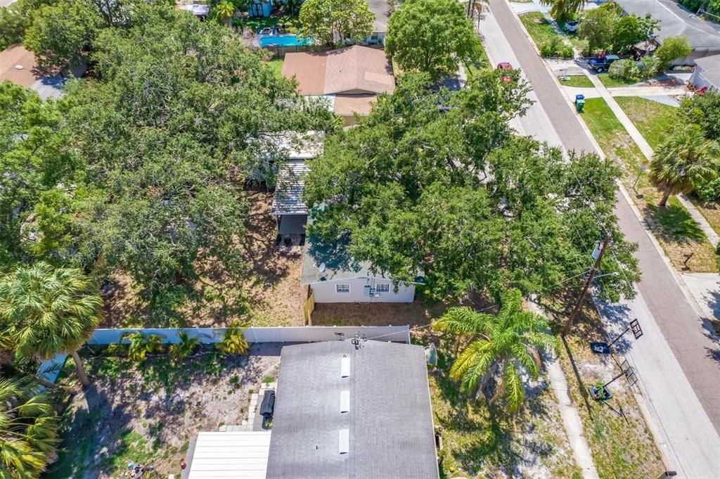 For Rent: $2,600 (4 beds, 2 baths, 1560 Square Feet)