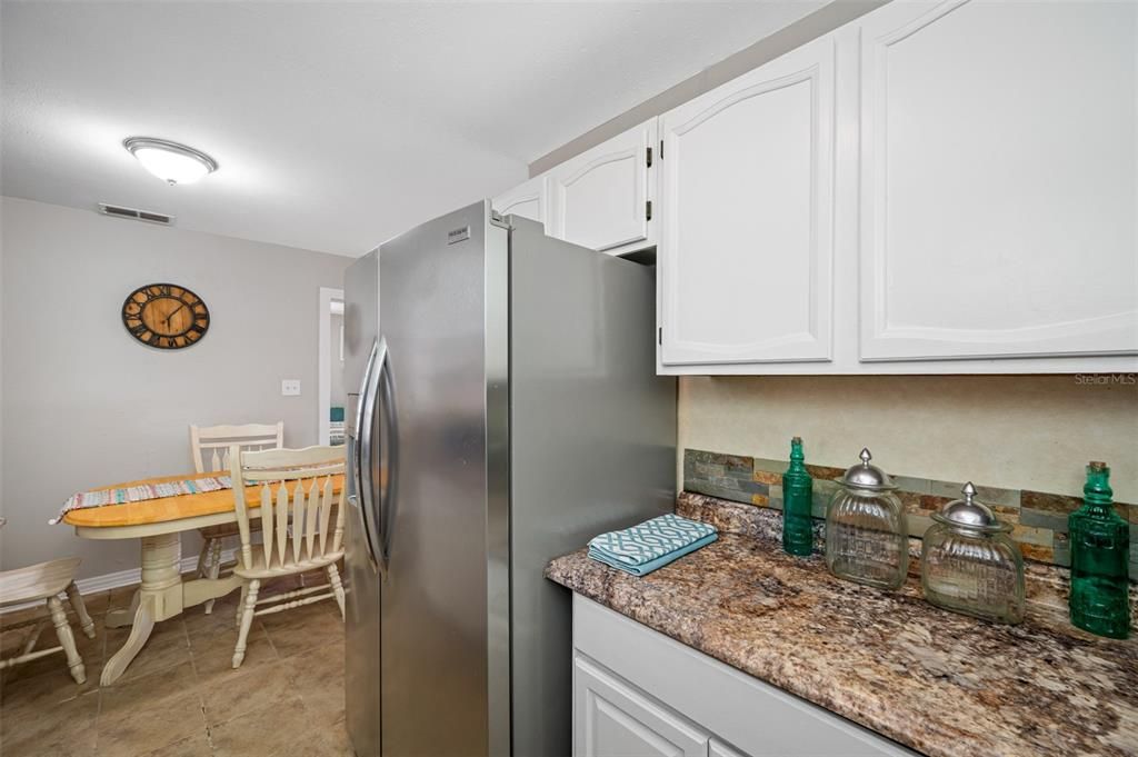 For Rent: $2,600 (4 beds, 2 baths, 1560 Square Feet)