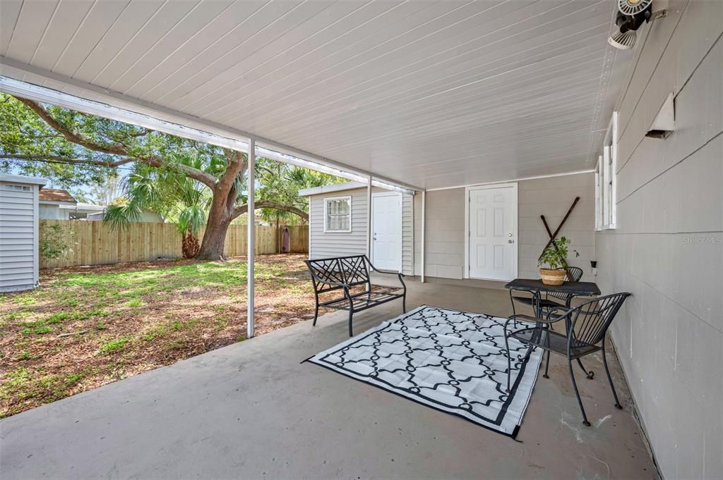 For Rent: $2,600 (4 beds, 2 baths, 1560 Square Feet)