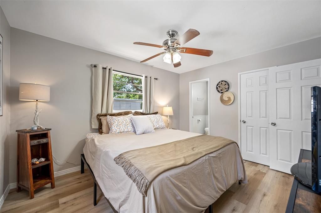 For Rent: $2,600 (4 beds, 2 baths, 1560 Square Feet)