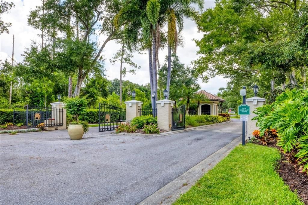 For Sale: $399,900 (3 beds, 2 baths, 2018 Square Feet)