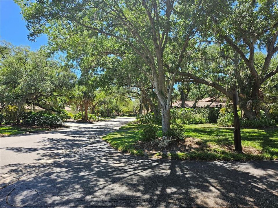 For Sale: $399,900 (3 beds, 2 baths, 2018 Square Feet)