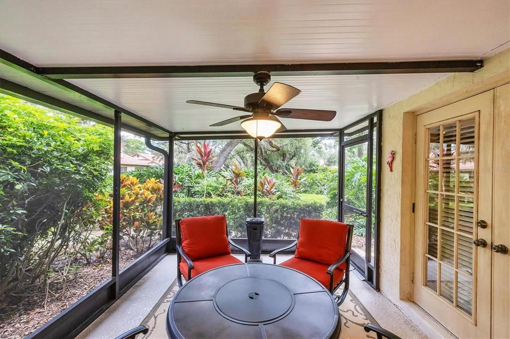 For Sale: $399,900 (3 beds, 2 baths, 2018 Square Feet)