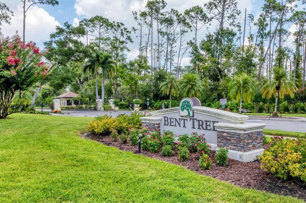 For Sale: $399,900 (3 beds, 2 baths, 2018 Square Feet)