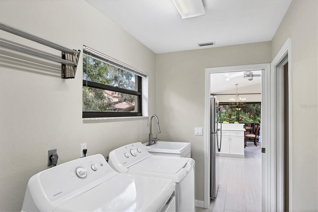 For Sale: $399,900 (3 beds, 2 baths, 2018 Square Feet)