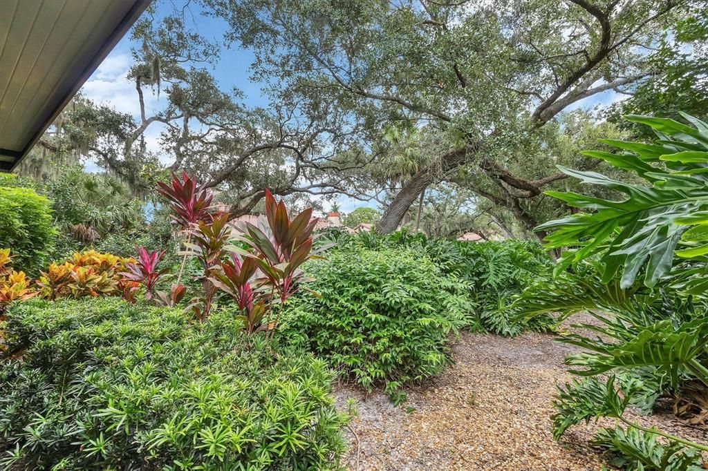 For Sale: $399,900 (3 beds, 2 baths, 2018 Square Feet)