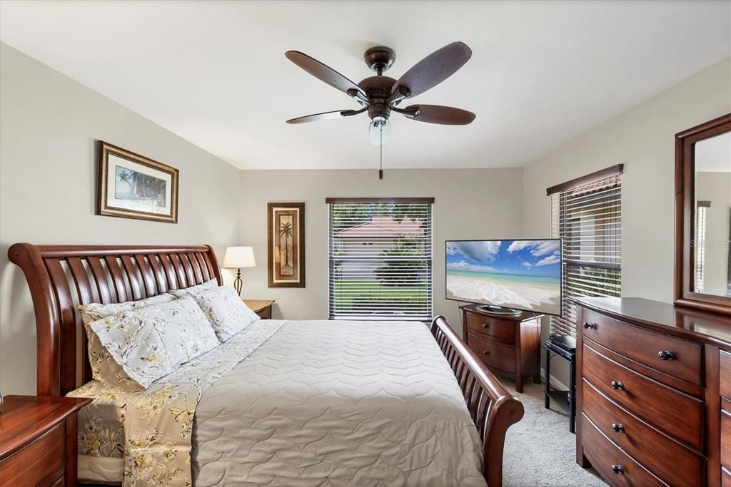 For Sale: $399,900 (3 beds, 2 baths, 2018 Square Feet)