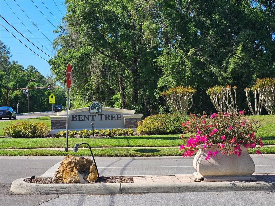 For Sale: $399,900 (3 beds, 2 baths, 2018 Square Feet)
