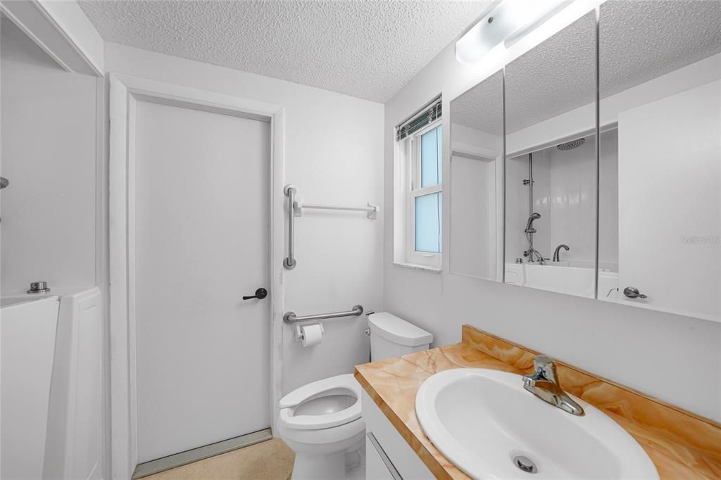 For Sale: $310,000 (3 beds, 2 baths, 1548 Square Feet)