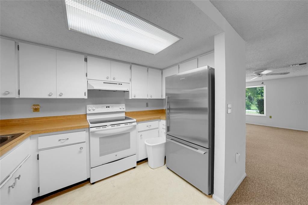 For Sale: $310,000 (3 beds, 2 baths, 1548 Square Feet)