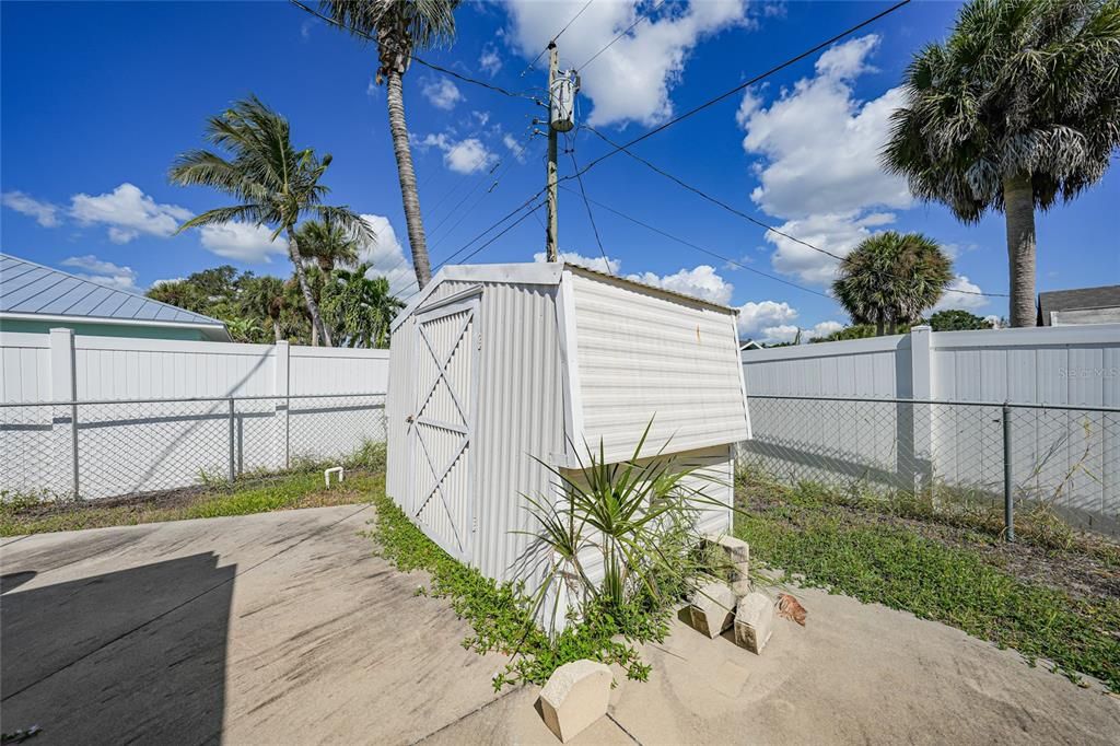 For Sale: $310,000 (3 beds, 2 baths, 1548 Square Feet)