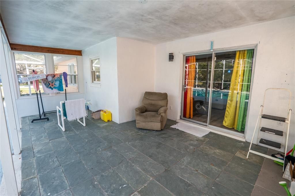 For Sale: $325,000 (3 beds, 2 baths, 1859 Square Feet)