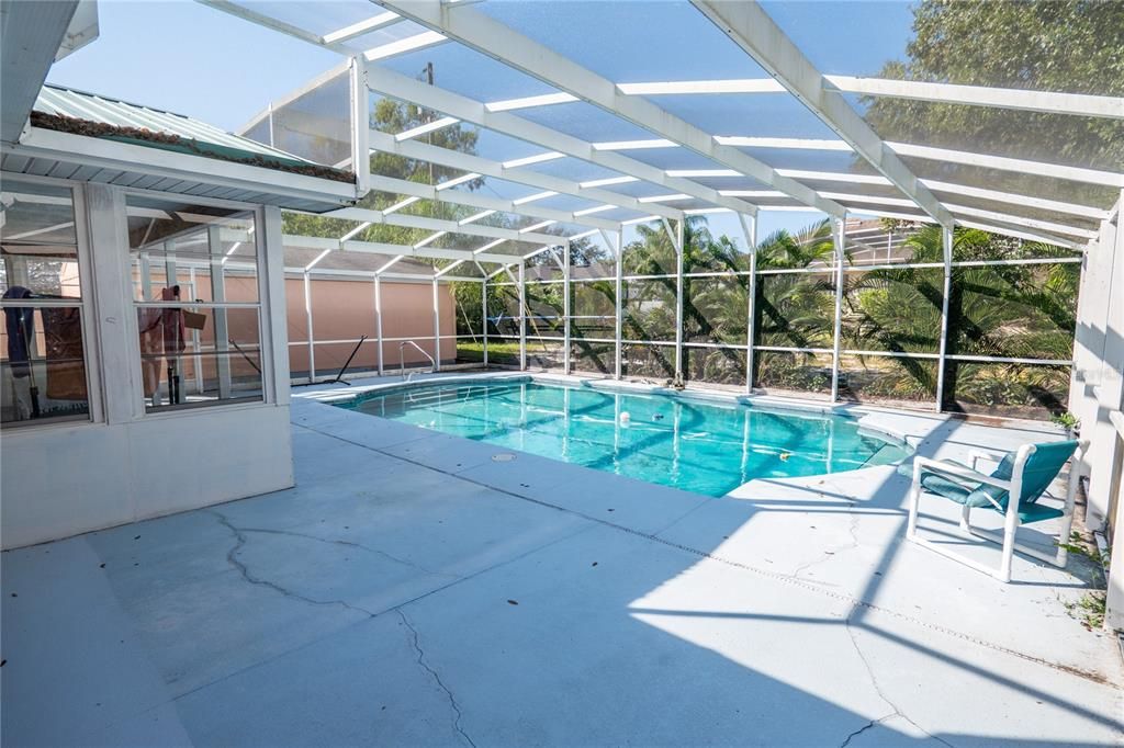 For Sale: $325,000 (3 beds, 2 baths, 1859 Square Feet)