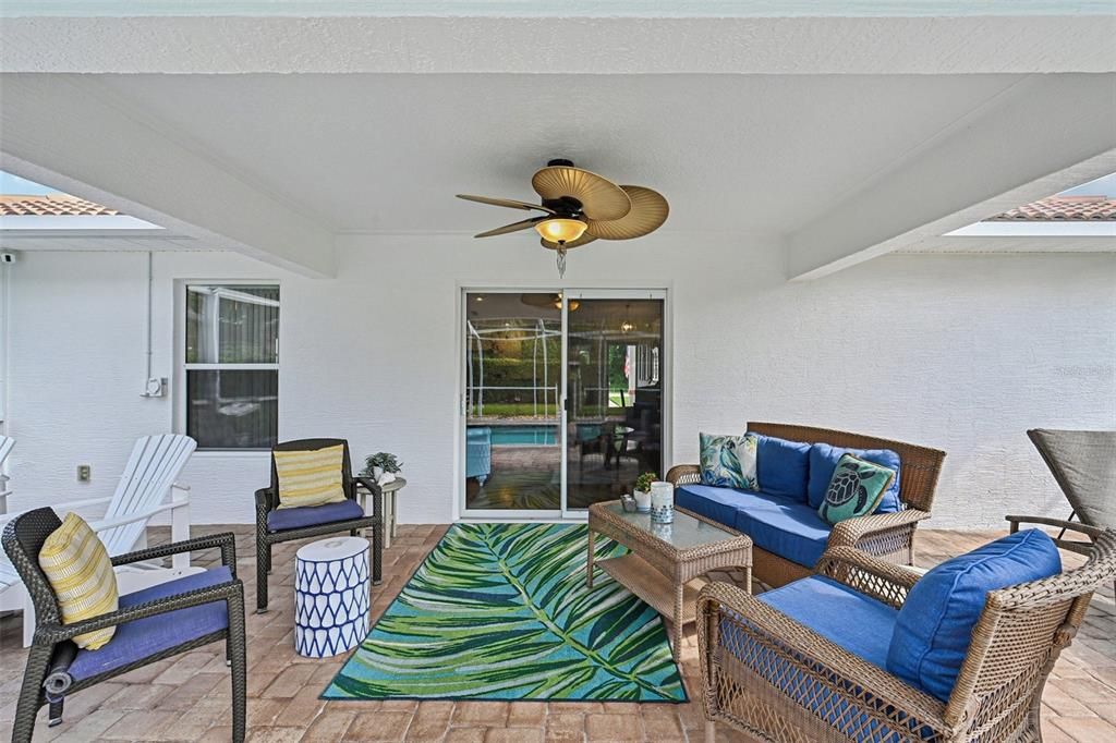 На продажу: $415,000 (3 спален, 2 ванн, 1513 Квадратных фут)