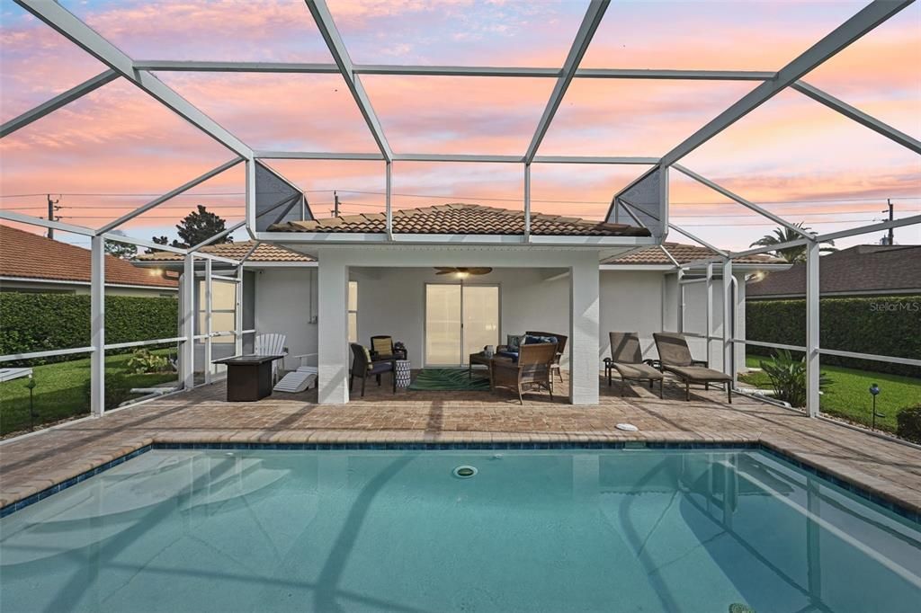 На продажу: $415,000 (3 спален, 2 ванн, 1513 Квадратных фут)