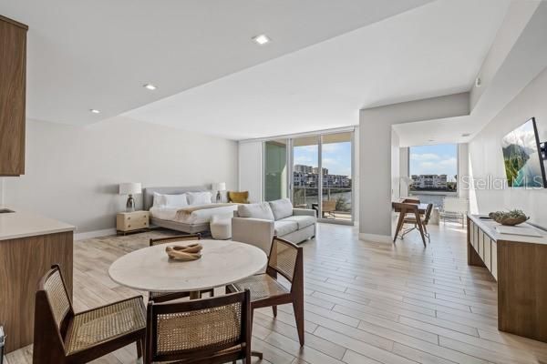 For Sale: $1,099,999 (2 beds, 2 baths, 1723 Square Feet)