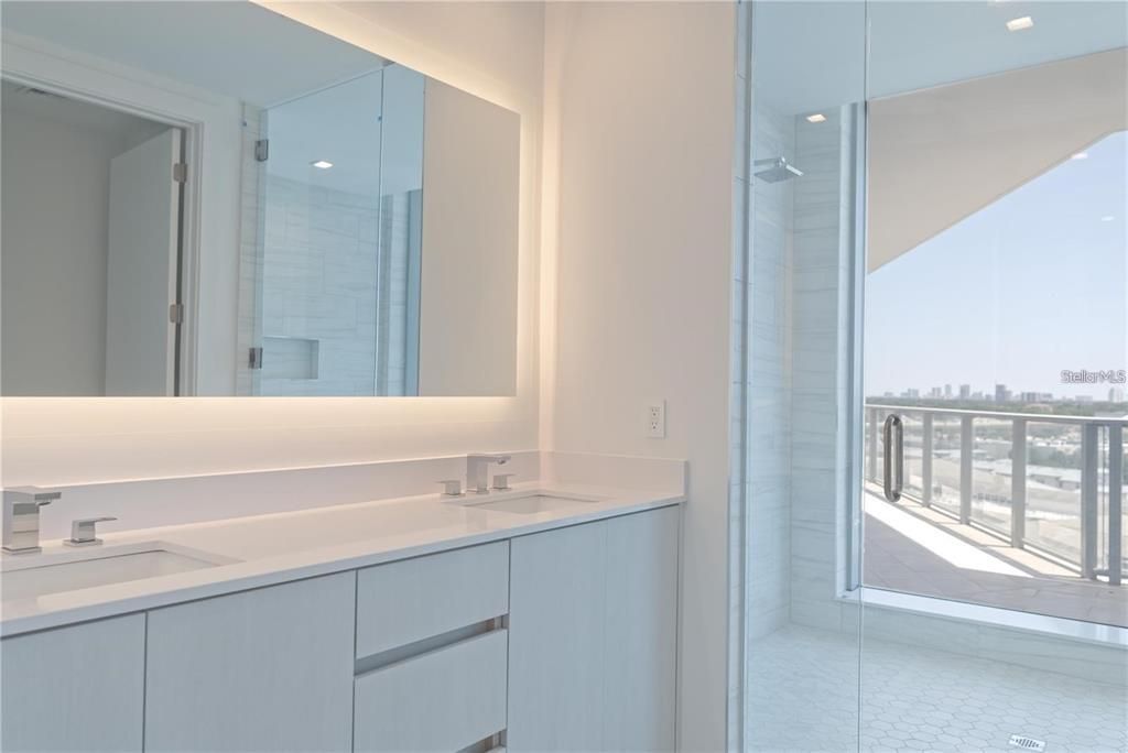 For Sale: $1,099,999 (2 beds, 2 baths, 1723 Square Feet)