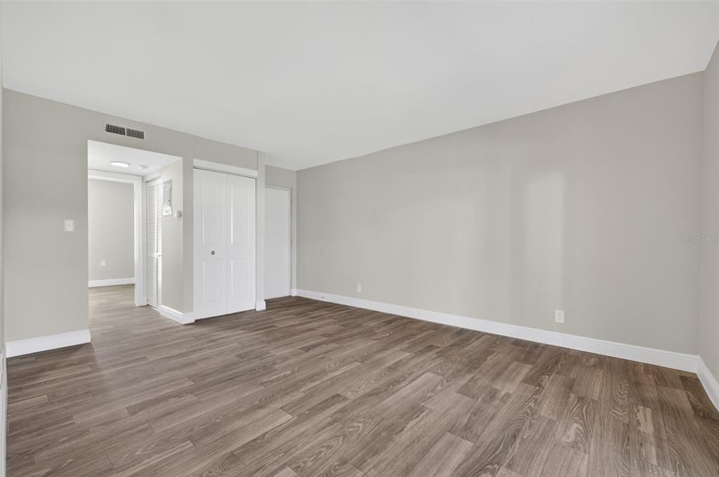 For Rent: $1,547 (1 beds, 1 baths, 610 Square Feet)