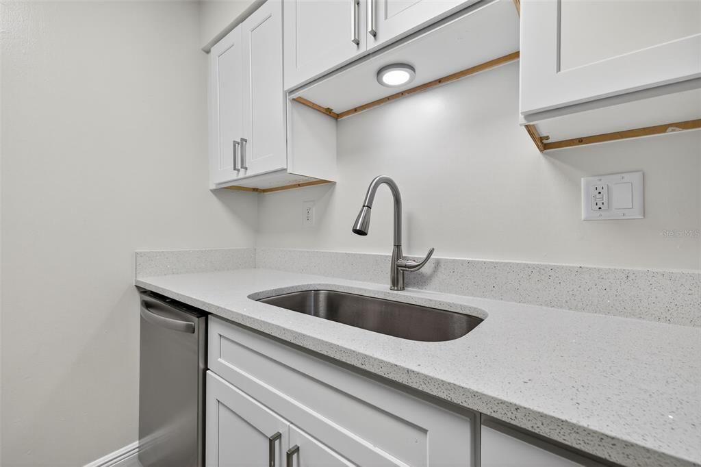 For Rent: $1,547 (1 beds, 1 baths, 610 Square Feet)