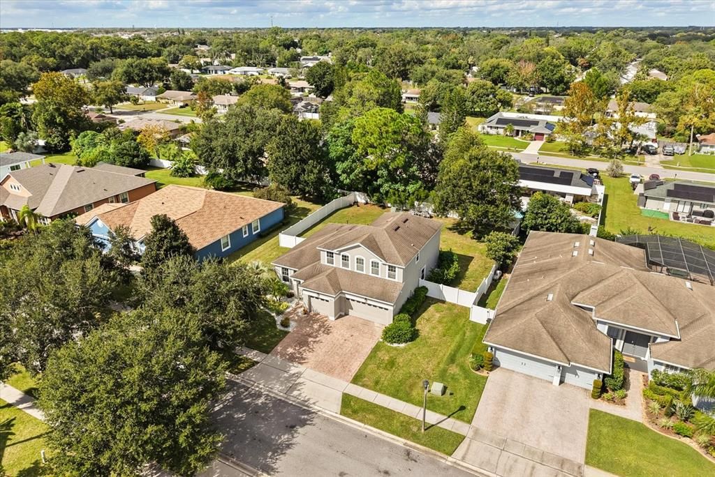 Activo con contrato: $579,000 (4 camas, 2 baños, 2533 Pies cuadrados)