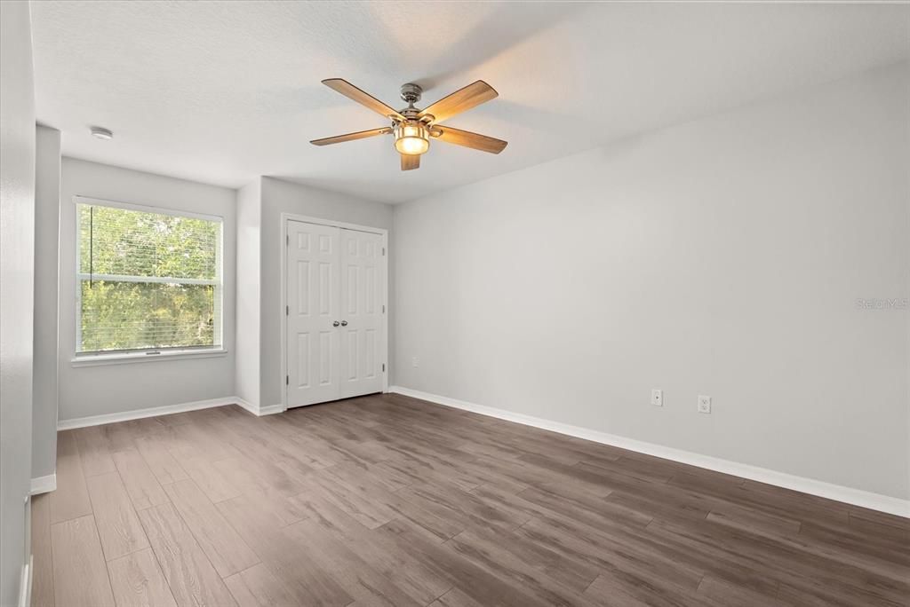 Activo con contrato: $579,000 (4 camas, 2 baños, 2533 Pies cuadrados)