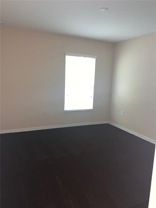 Active With Contract: $1,695 (3 beds, 2 baths, 1370 Square Feet)