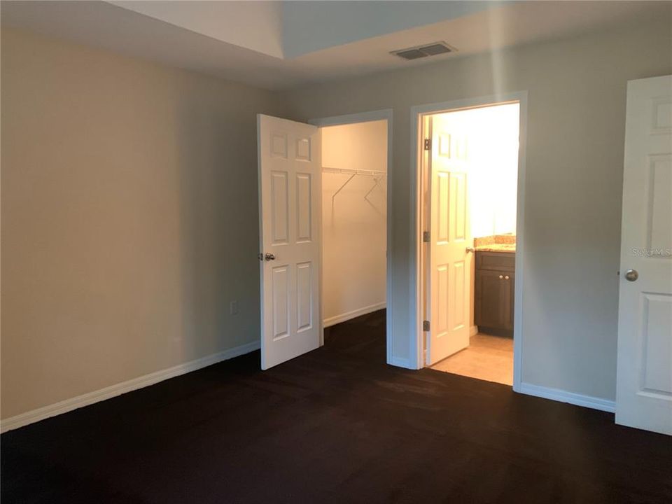 Active With Contract: $1,695 (3 beds, 2 baths, 1370 Square Feet)