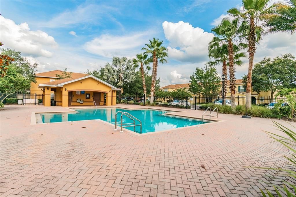 For Sale: $225,000 (2 beds, 2 baths, 1254 Square Feet)