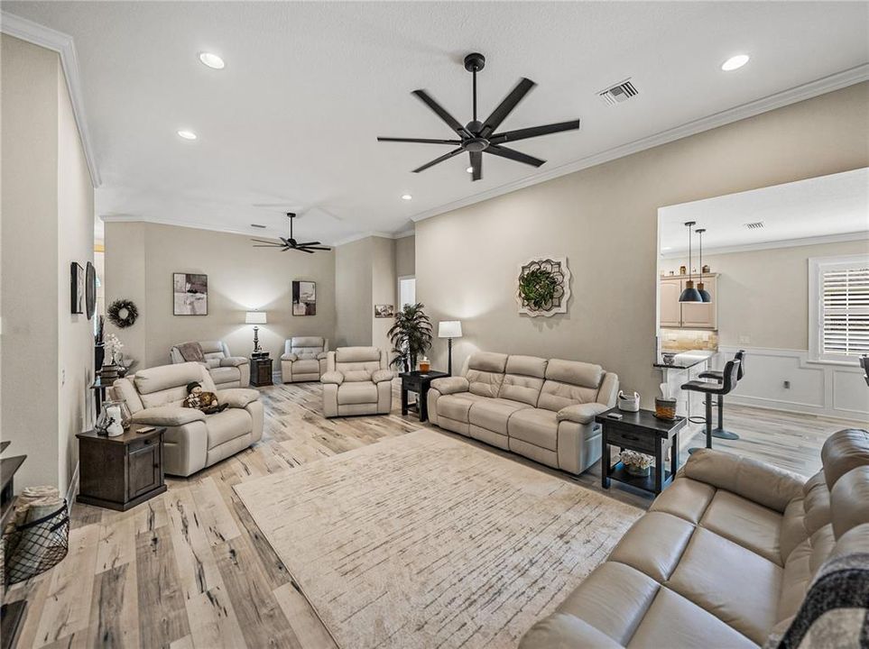 Active With Contract: $497,000 (3 beds, 2 baths, 2175 Square Feet)