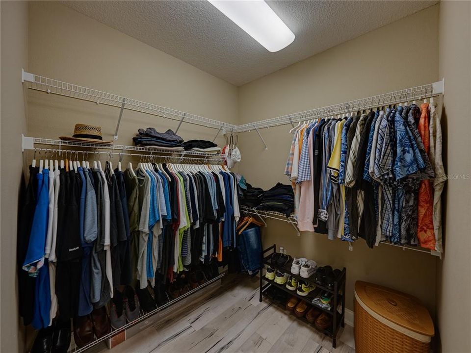 Active With Contract: $497,000 (3 beds, 2 baths, 2175 Square Feet)