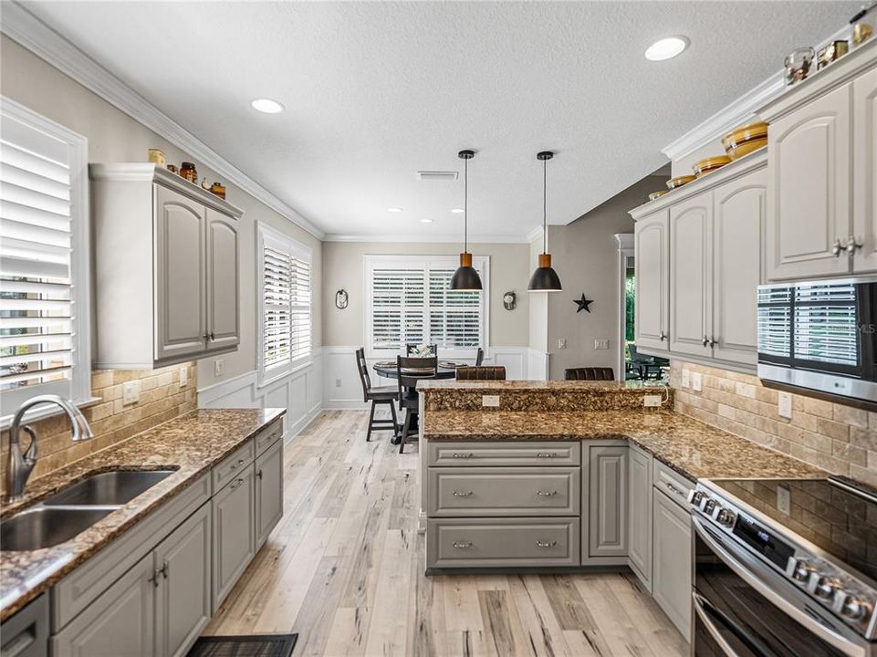 Active With Contract: $497,000 (3 beds, 2 baths, 2175 Square Feet)