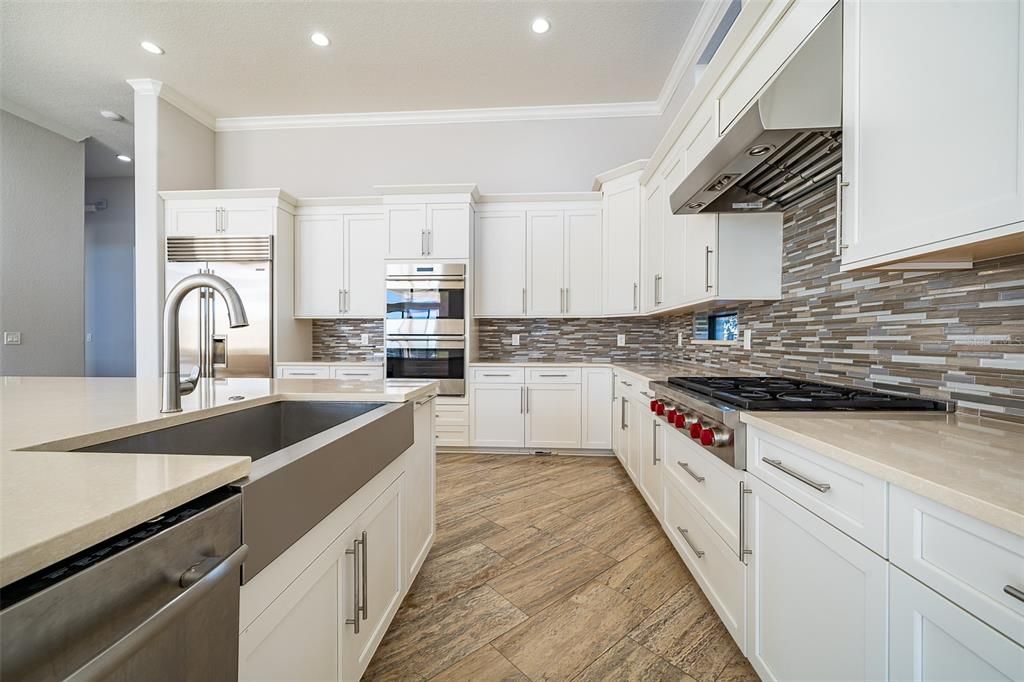 For Rent: $14,800 (6 beds, 7 baths, 7337 Square Feet)