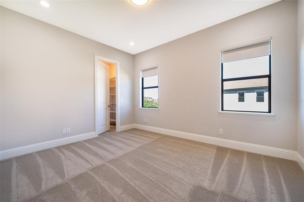 For Rent: $14,800 (6 beds, 7 baths, 7337 Square Feet)