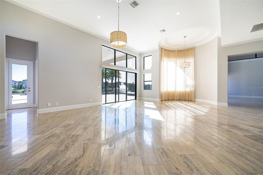 For Rent: $14,800 (6 beds, 7 baths, 7337 Square Feet)