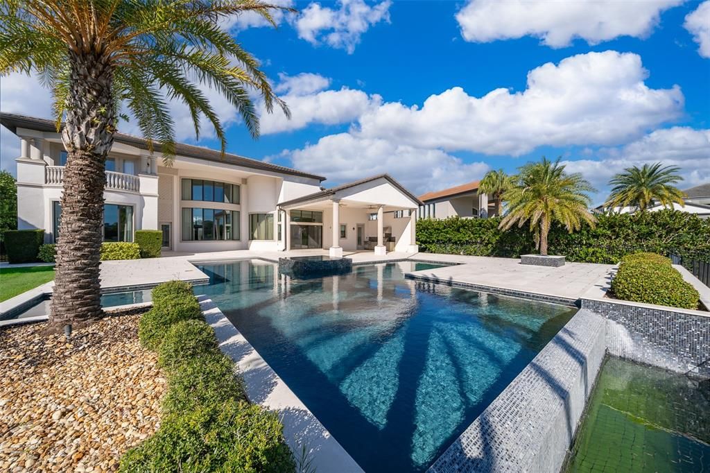 For Rent: $14,800 (6 beds, 7 baths, 7337 Square Feet)