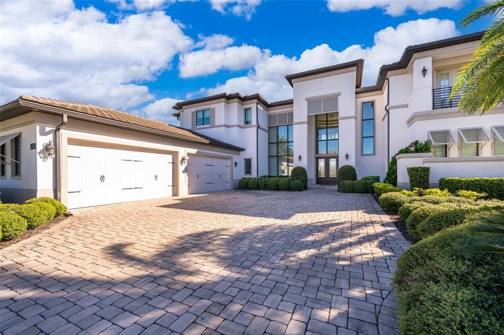 For Rent: $14,800 (6 beds, 7 baths, 7337 Square Feet)