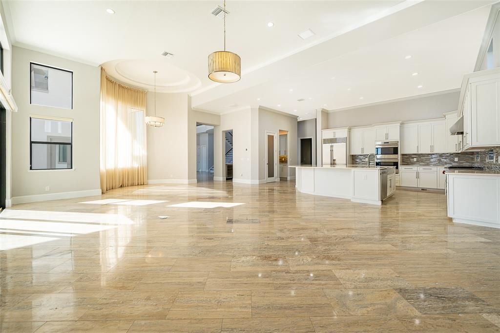 For Rent: $14,800 (6 beds, 7 baths, 7337 Square Feet)