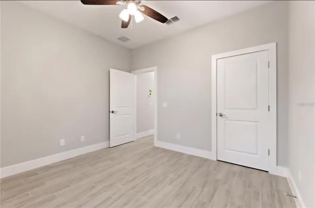 For Sale: $344,000 (4 beds, 2 baths, 1670 Square Feet)