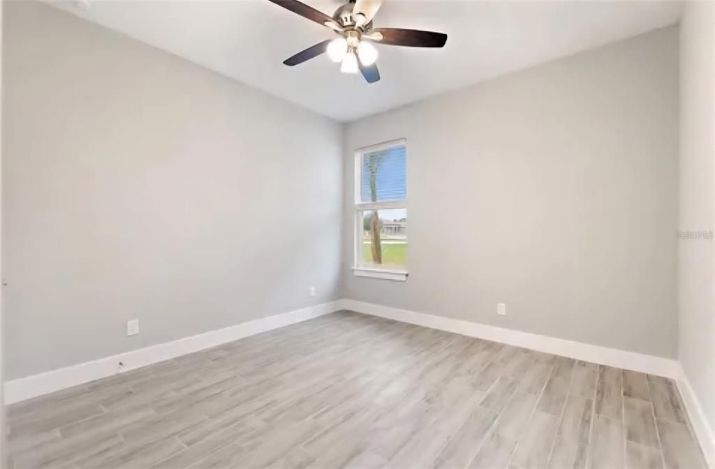 For Sale: $344,000 (4 beds, 2 baths, 1670 Square Feet)