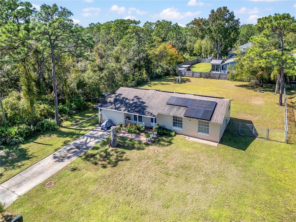 合同活跃: $344,900 (4 贝兹, 1 浴室, 1364 平方英尺)