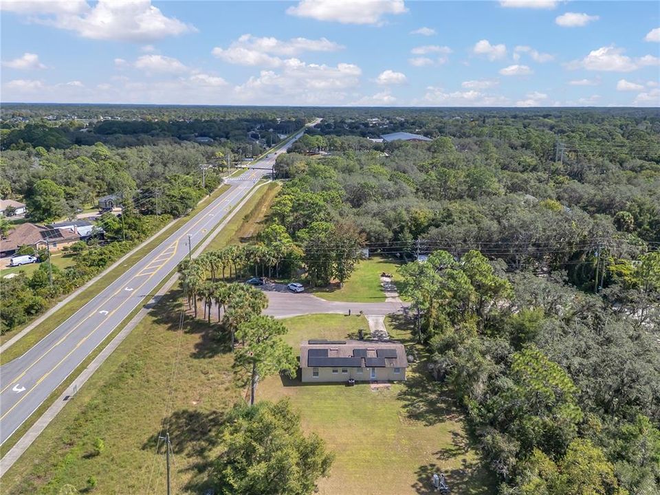 合同活跃: $344,900 (4 贝兹, 1 浴室, 1364 平方英尺)