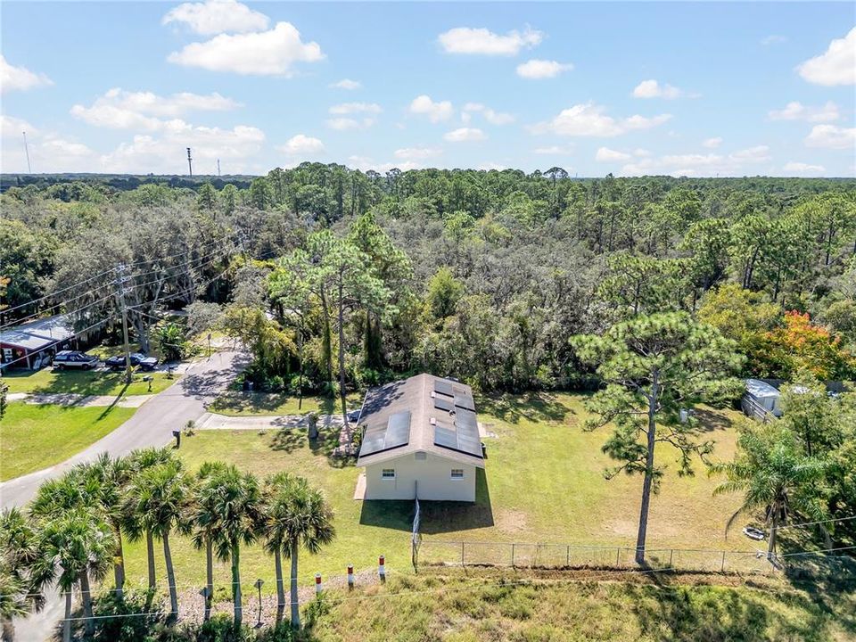 合同活跃: $344,900 (4 贝兹, 1 浴室, 1364 平方英尺)